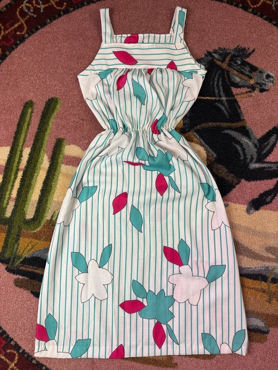 Vintage Dresses & Skirts - VINTAGE MIDI DRESS SMALL